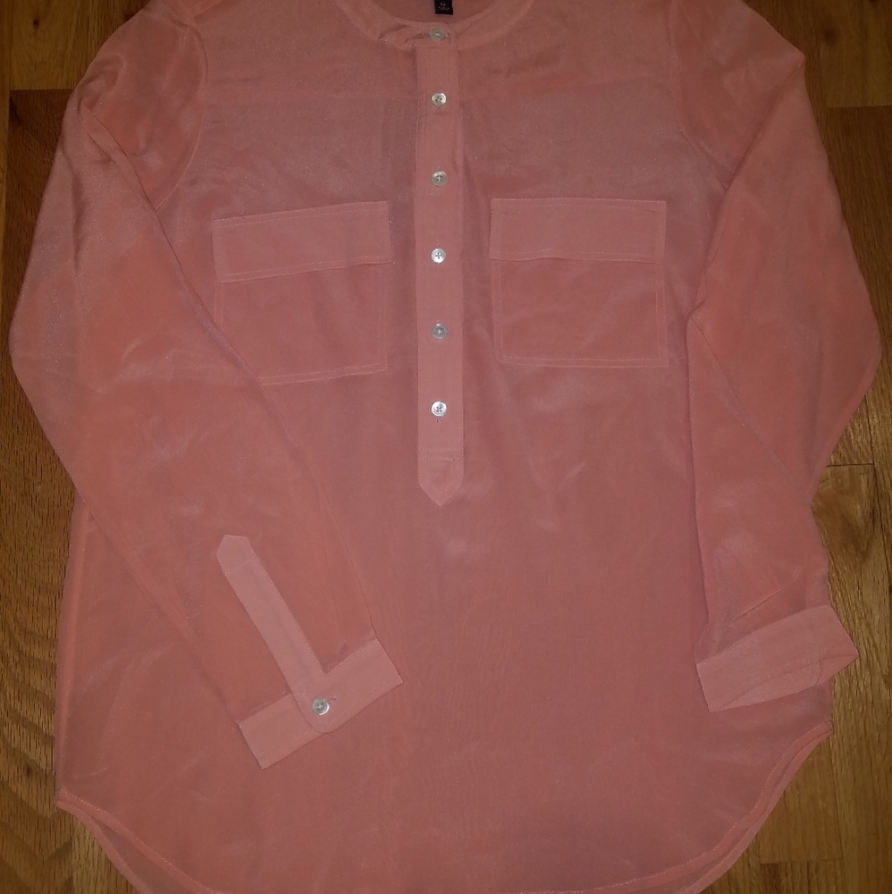 Banana republic 100% silk blouse - Picture 4 of 6